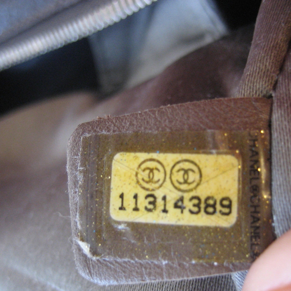 CHANEL NWT Pocket in the City Brown Bag - Picture 3 of 8